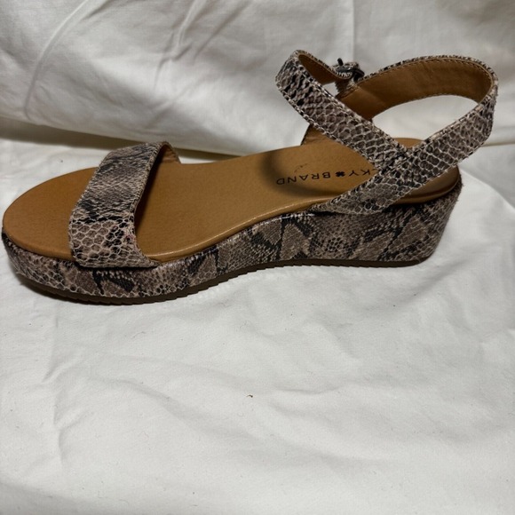 Lucky Brand Girls Size 3 M‎ Platform Sandals Snake Skin Pattern - Picture 6 of 16